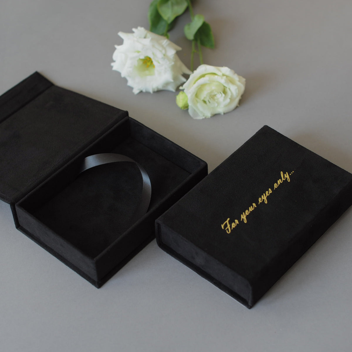 Boudoir Soft Velvet Photo Box