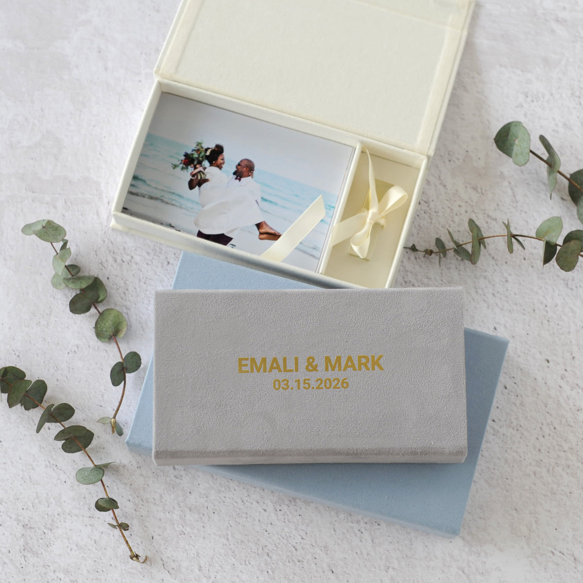 Soft Velvet USB Photo Box