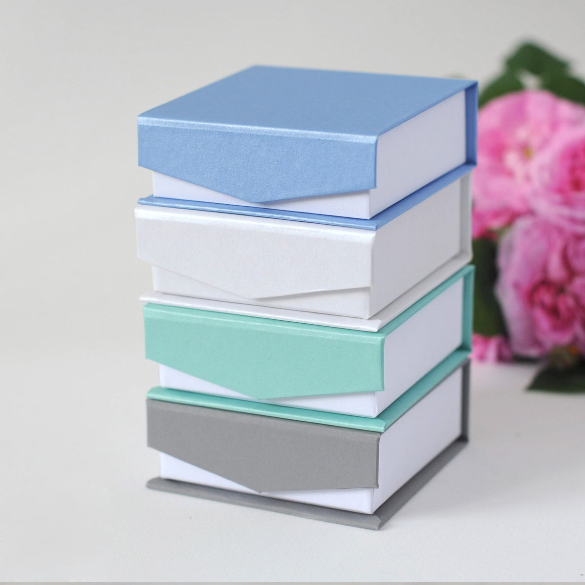 USB Box With a White Interior