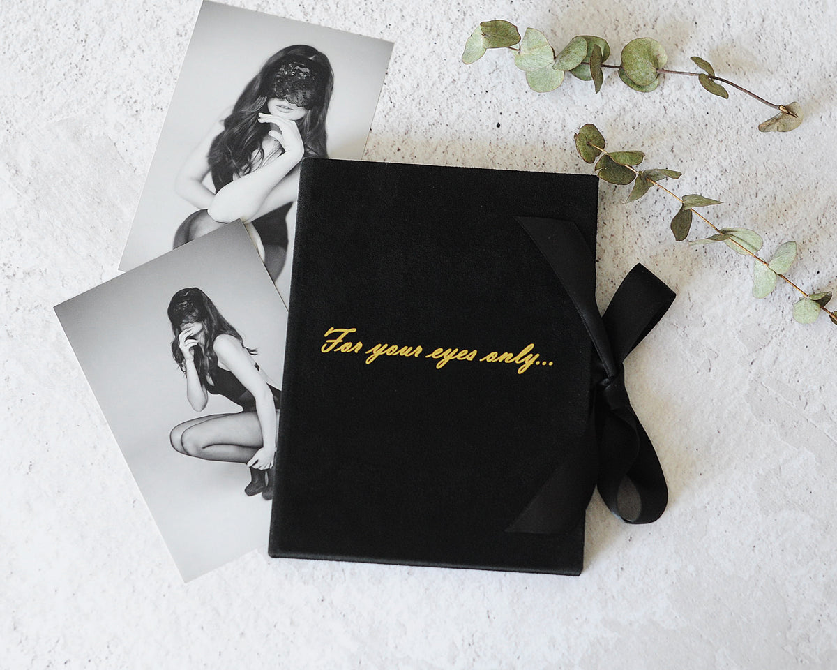 Boudoir Soft Velvet Photo Frame